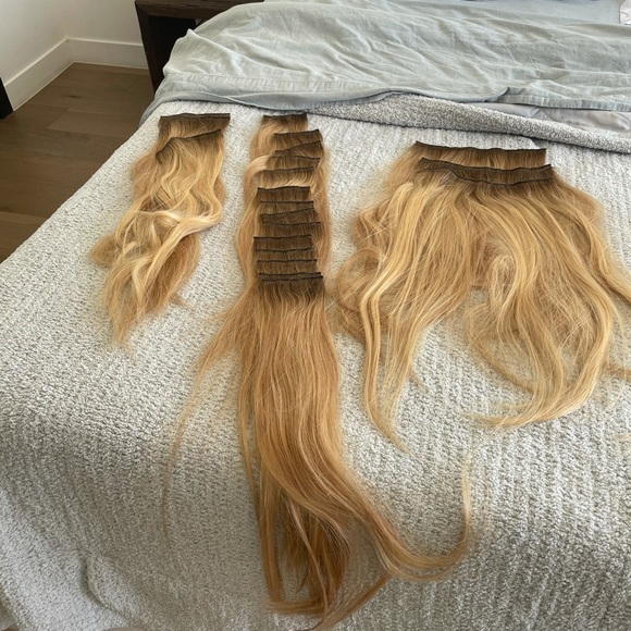 2 Packs of Used Clip In Hair Extensions - Picture 5 of 5